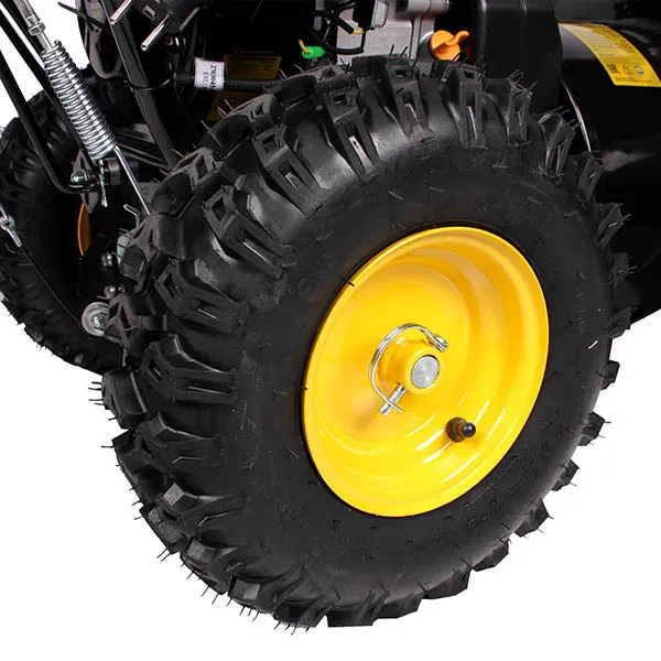 Снегоуборщик бензиновый Champion ST662E
