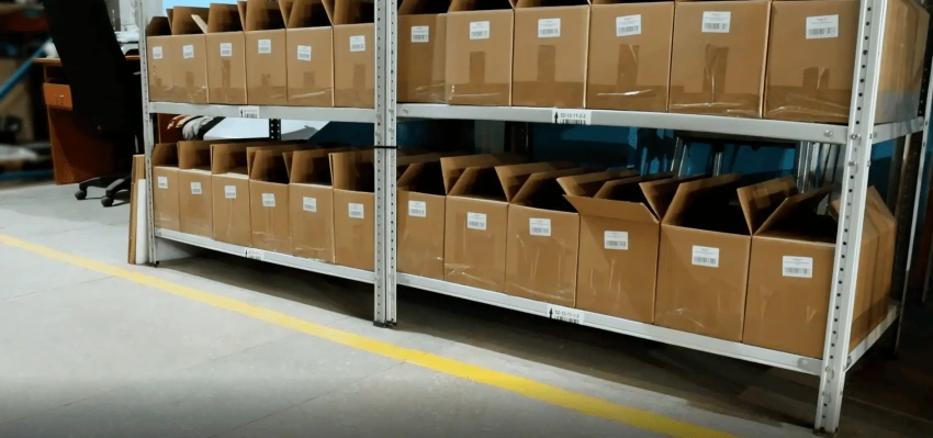 Стеллаж полочный