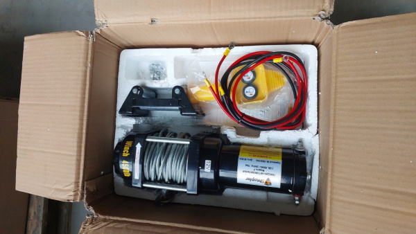 Лебедка электрическая автомобильная Shtapler P (J) (12В 4500lb 2041кг/15м) (Уценка) 188273