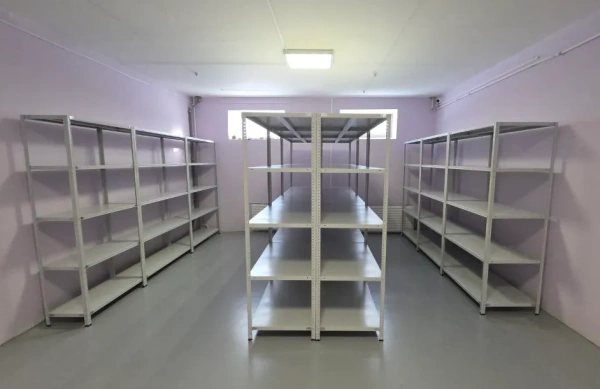 Полочные стеллажи (нагрузка на полку  до 300 кг) 4 полки