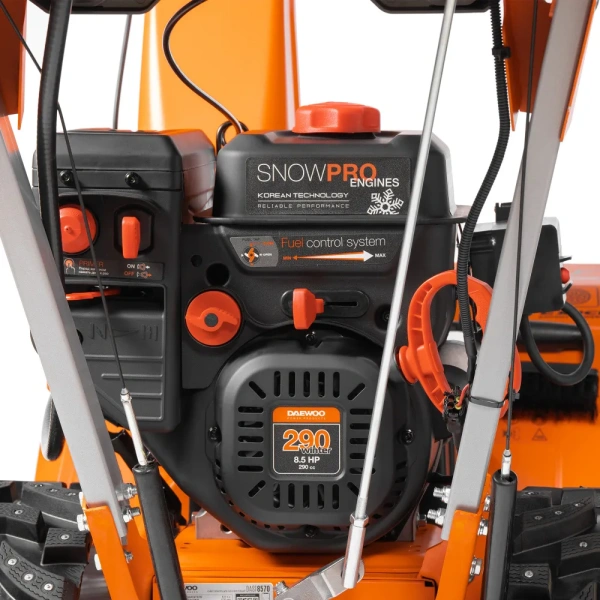 Снегоуборщик бензиновый DAEWOO DAST 8570 Снегоуборщик бензиновый DAEWOO DAST 8570