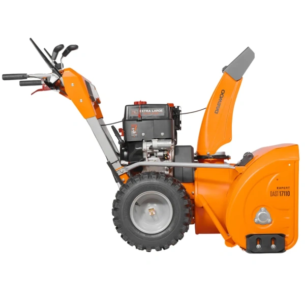 Снегоуборщик бензиновый DAEWOO DAST 17110 (LCT) Снегоуборщик бензиновый DAEWOO DAST 17110 (LCT)