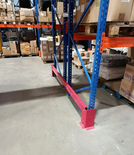 Угловое защитное ограждение 2500 (376, RAL 3027) в комплекте