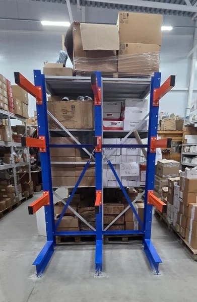 Стеллаж консольный для склада (нагрузка на консоль 500 кг, глубина 700 мм)