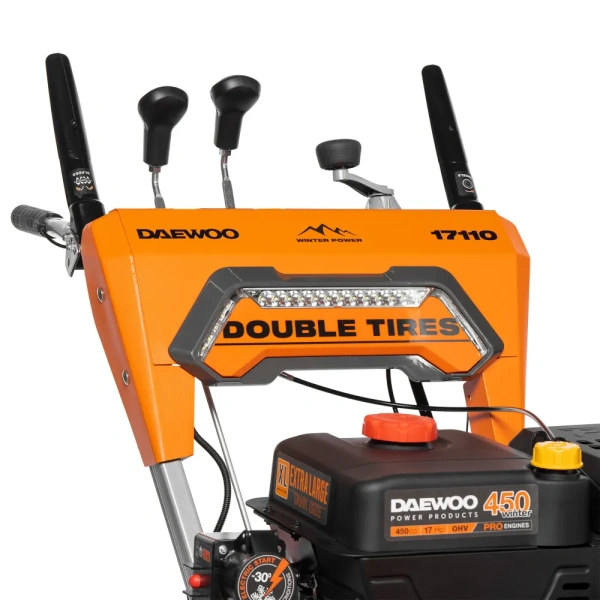 Снегоуборщик бензиновый DAEWOO DAST 17110 Снегоуборщик бензиновый DAEWOO DAST 17110