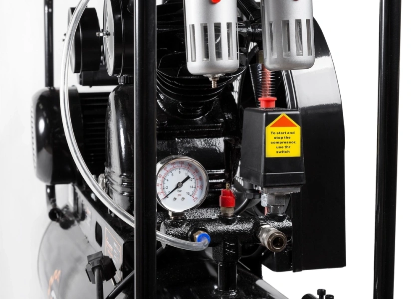 Компрессор воздушный ELAND WIND 70-2CB PRO ременной