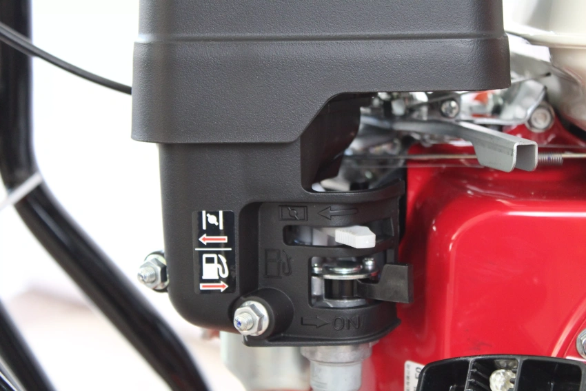 Виброплита бензиновая RAD PC112-H Виброплита бензиновая RAD PC112-H