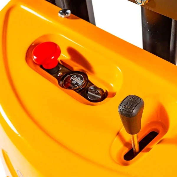 Штабелер с электроподъемом BDA 2016 (2000 кг; 1,6 м; 12В / 110Ач) SMARTLIFT