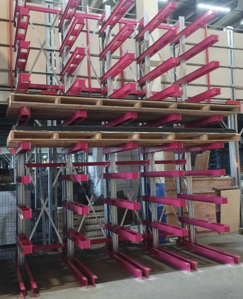 Стеллаж консольный односторонний (нагрузка на консоль 270 кг, глубина 1200 мм)