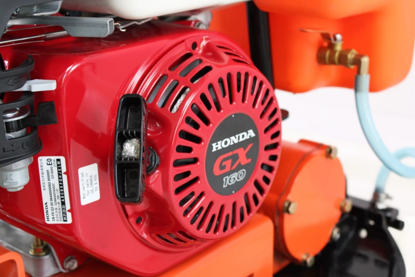 Виброплита бензиновая RAD PC62-H Виброплита бензиновая RAD PC62-H