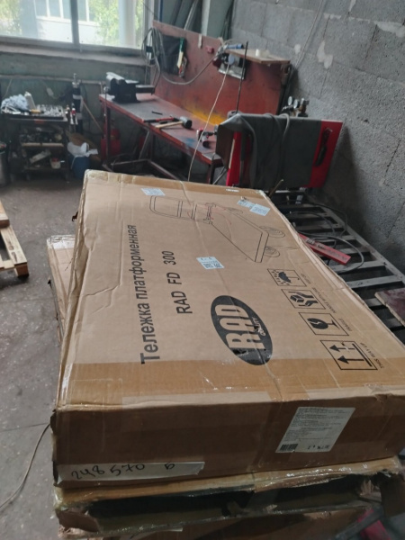 Тележка платформенная четырёхколёсная RAD FD 300 (900х600) (Уценка) 248570