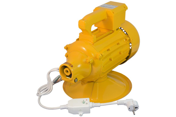 Электропривод ТСС ЭП-2,2/220 с УЗО к глубинному вибратору