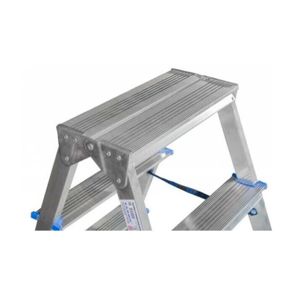 Лестница стремянка алюминиевая с двухсторонним восхождением 3 ступени