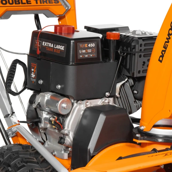 Снегоуборщик бензиновый DAEWOO DAST 17110 (LCT) Снегоуборщик бензиновый DAEWOO DAST 17110 (LCT)