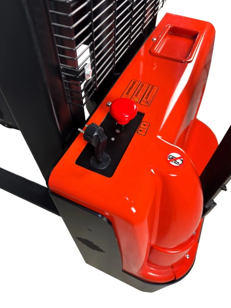 Штабелер самоходный Shtapler QDD 1630 (FL)