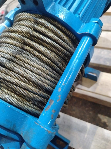 Лебедка электрическая тяговая стационарная Shtapler KCD (J) 1000/500кг 35/70м 220В (Уценка) 201544