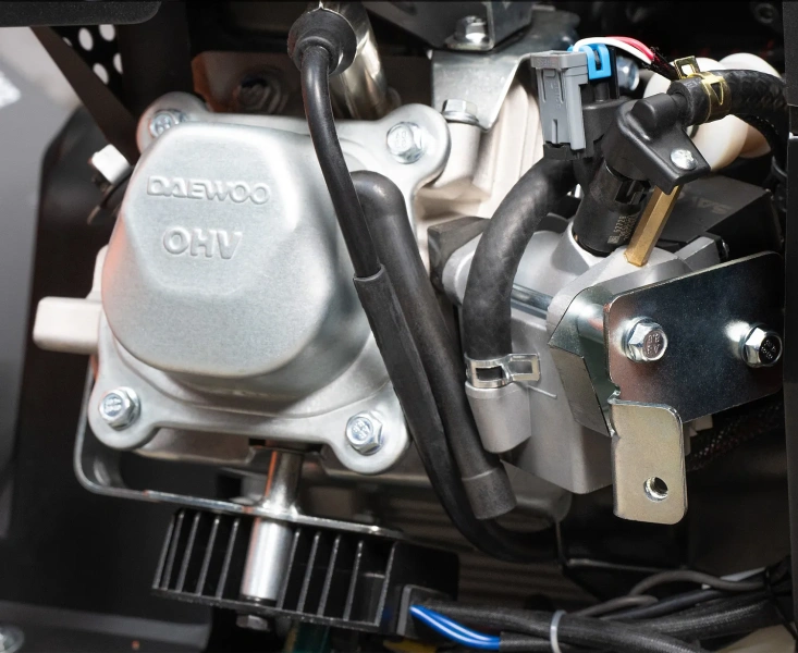 Снегоуборщик бензиновый DAEWOO DAST 427 EFI Снегоуборщик бензиновый DAEWOO DAST 427 EFI