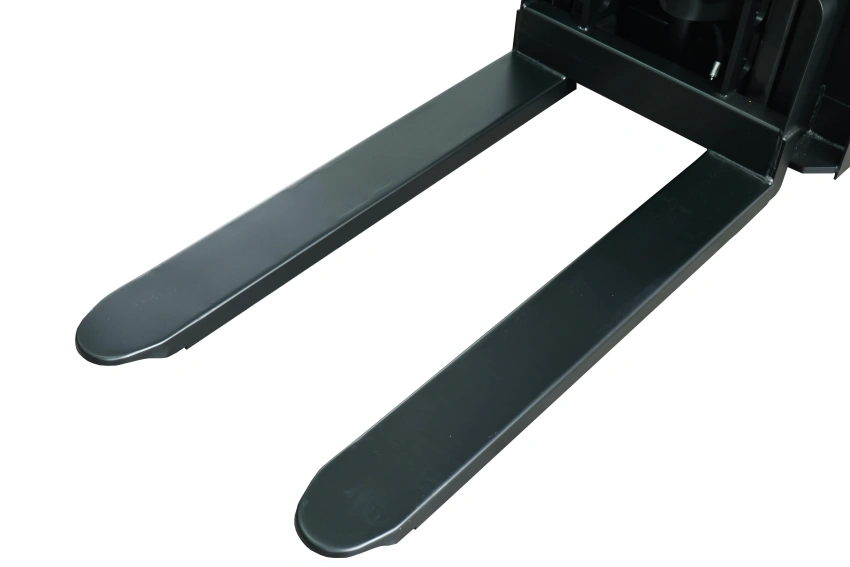 Штабелер самоходный с платформой оператора Shtapler QDR 1630 (L150)