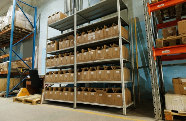 Стеллаж полочный