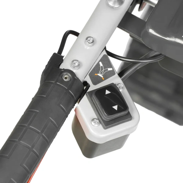 Снегоуборщик бензиновый DAEWOO DAST 1780 HYDRO Снегоуборщик бензиновый DAEWOO DAST 1780 HYDRO